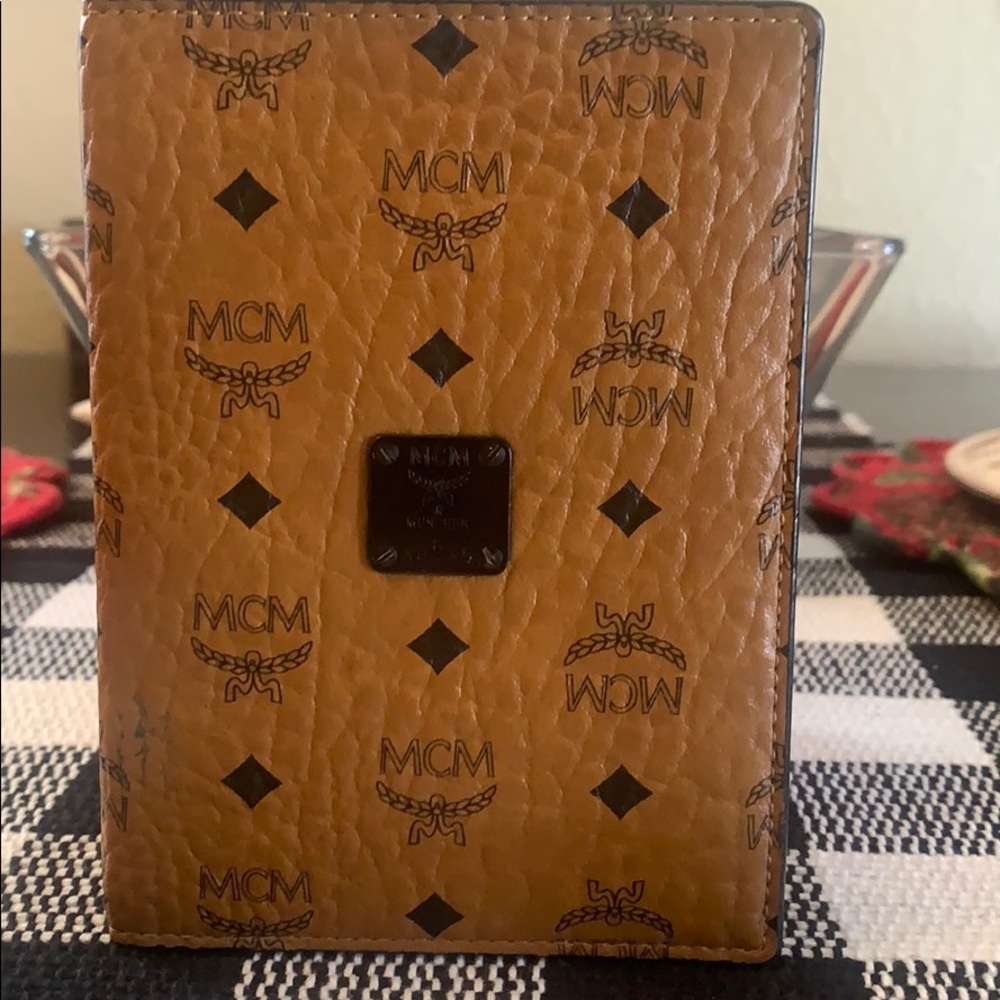 MCM passport holder
